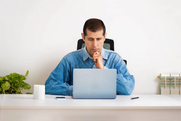 Cropped Shot Handsome Young Businessman Sitting His Home Office Looking — Stock Photo, Image