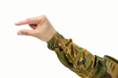 Erkek eli sembolü yapıyor. Bu da beyaz arkaplanı al demek.