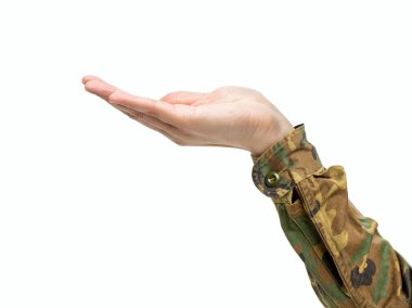 Avuç içi yukarıda, beyaz izole bir arka planda bir erkek eli.