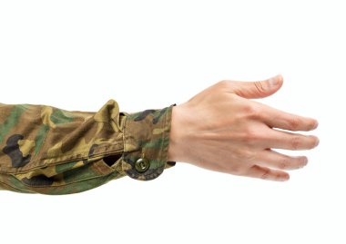 Beyaz izole bir arka planda el sıkışmaya hazır bir adam.