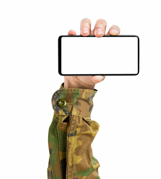 Fechar Mão Homem Mostrando Uma Tela Horizontal Smartphone Branco Isolada — Fotografia de Stock