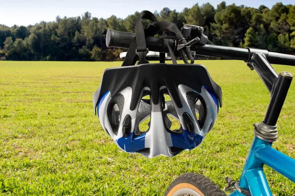 Bicycle helmet — Stock Photo, Image