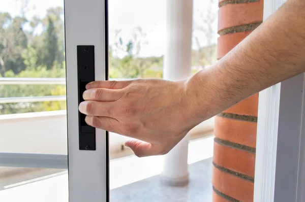 ᐈ Puerta aluminio fotos de stock, imágenes puertas de aluminio