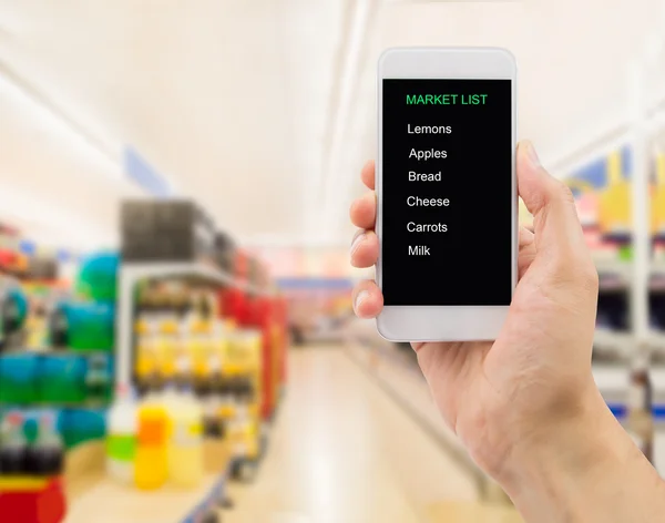 私のスマート フォンでのショッピング リスト — ストック写真