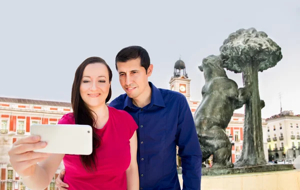 Selfie in Sun Gate Madrid — Stock Photo, Image