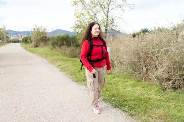 Winter hike through the countryside — Stock Photo, Image