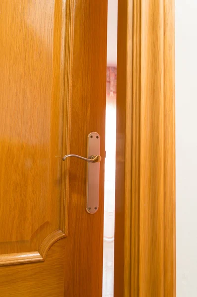 Uma porta aberta — Fotografia de Stock