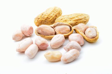 Avuç taze yer fıstığı