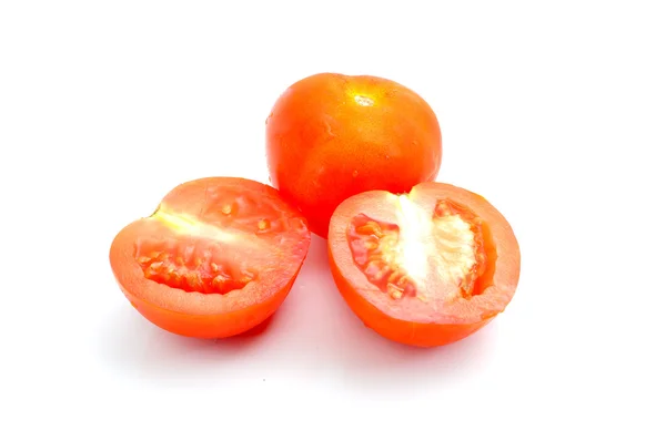 Metades de tomate suculento vermelho — Fotografia de Stock