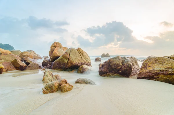 Schöne Landschaft, wenn die Sonne aufgeht — Stockfoto