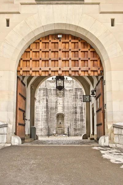 Zamek Neuschwanstein wejście — Zdjęcie stockowe