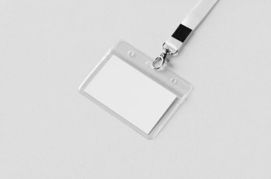 Kimlik kartı sahibi, ipli, yatay