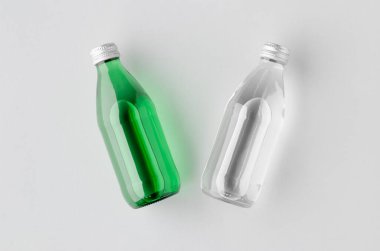 Su şişesi, yeşil ve berrak cam.