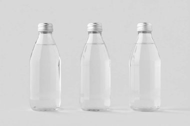 Küçük su şişesi, temiz cam..