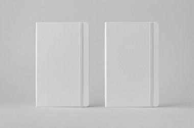 Tarafsız arkaplan üzerine beyaz harici defter modeli