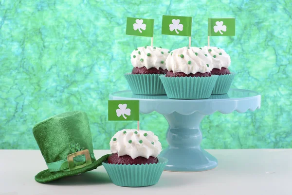 St patricks dag cupcakes — Stockfoto