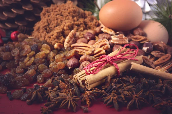 Spezie di Natale festive e ingredienti — Foto Stock