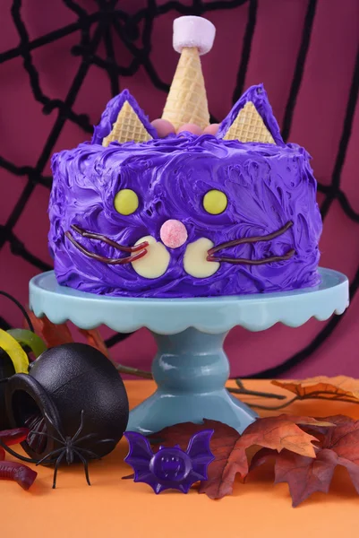 Halloween Party Purple Cat Cake — Stock Photo, Image