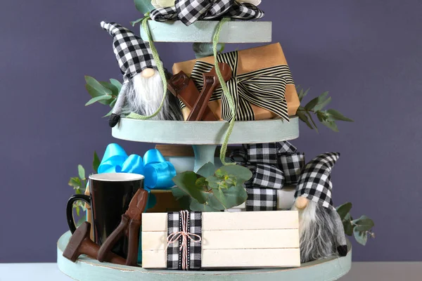 Dia dos Pais Farmhouse estética três camadas decoração bandeja. — Fotografia de Stock