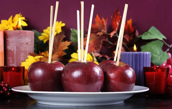 Gelukkig halloween toffee karamel snoep appels — Stockfoto