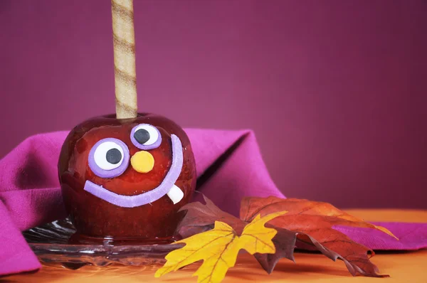 Happy Halloween Toffee Caramel Candy Apples — Stock Photo, Image