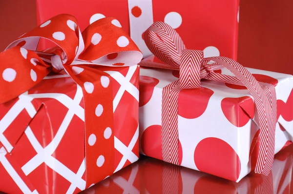 Red and white polka dot and check gifts — Stock Photo, Image