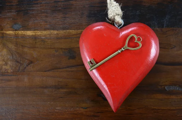 Happy Valentines Day key to my heart concept with large hanging — Stock Photo, Image