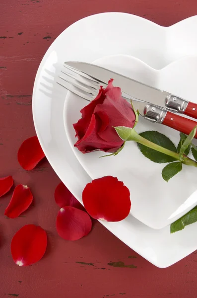 San Valentino Rose rosse Whie Hearts Tabella Posto Impostazione — Foto Stock