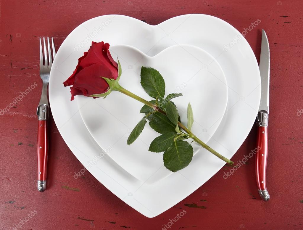 Valentine Red Roses Whie Hearts Table Place Setting