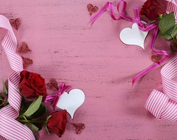 Feliz San Valentín Fondo de madera rosa —  Fotos de Stock