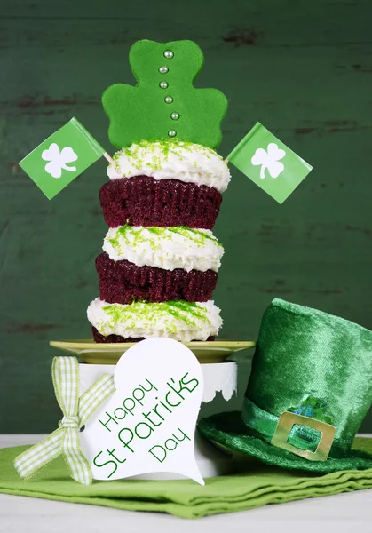 Happy St Patricks Day cupcakes — Stock Photo, Image