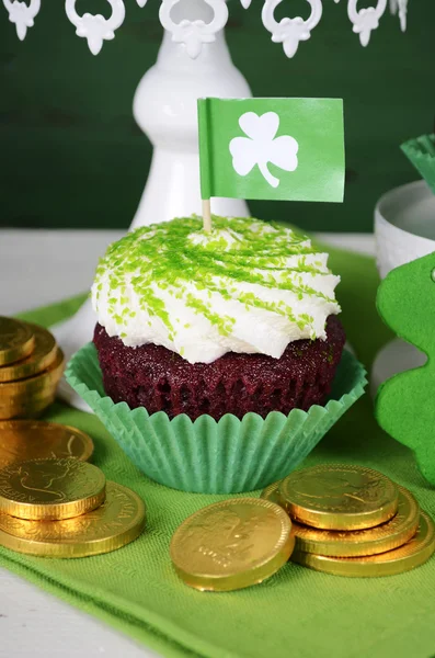 Cupcakes de St Patricks Day heureux — Photo