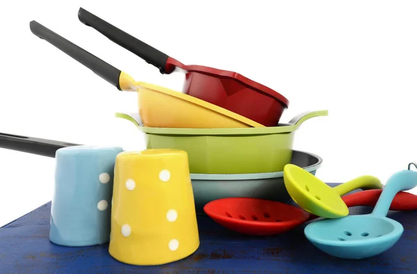 Panelas e panelas de cozinha coloridas brilhantes — Fotografia de Stock