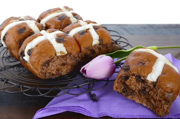 Chocolate Easter Hot Cross Buns — Stock Photo, Image