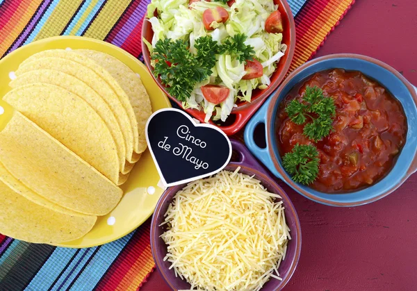 Feliz fiesta del Cinco de Mayo — Foto de Stock