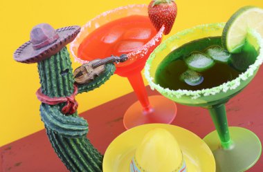 Mutlu Cinco de Mayo renkli parti Tema