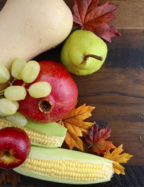 Thanksgiving Fall Autumn Harvest Wood Background. — Stock Photo, Image