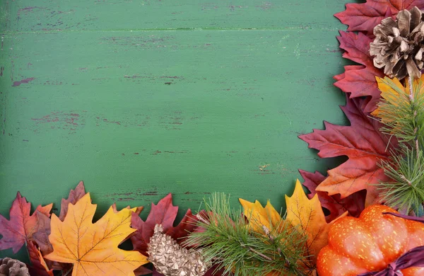 Otoño caída rústico fondo de madera . —  Fotos de Stock