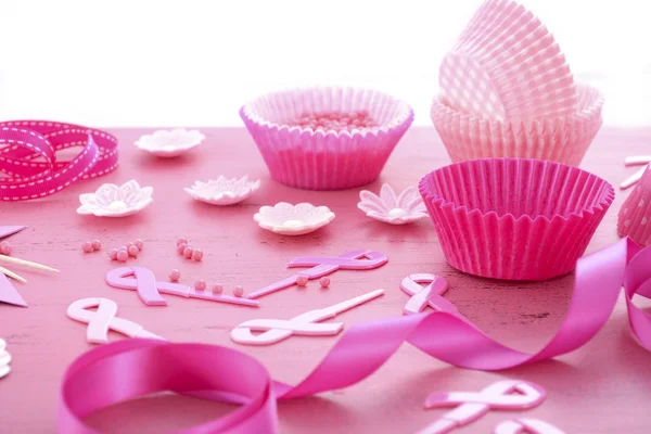 Pink Ribbon Charity Event Cupcake Preparation — 图库照片