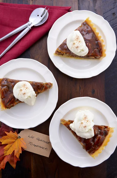 Traditional Thanksgiving Pecan Pie. — Stock Photo, Image