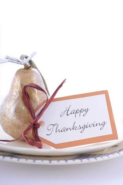 Thanksgiving dukningen med guld päron. — Stockfoto