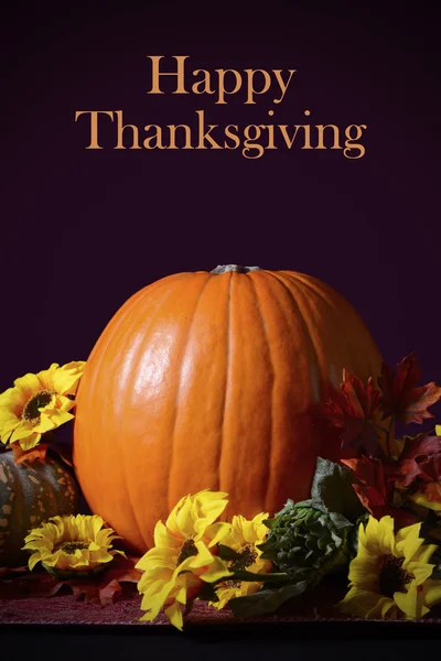 Thanksgiving Pumpkin mittpunkten — Stockfoto