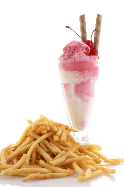 French fries and Berry Ice cream. — Stock Photo, Image