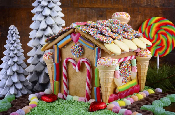 Festive Gingerbread House — Stock Photo, Image