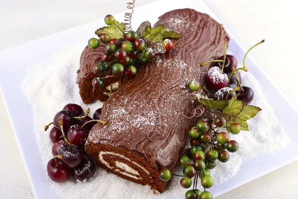 Kerst Yule Log Cake. — Stockfoto