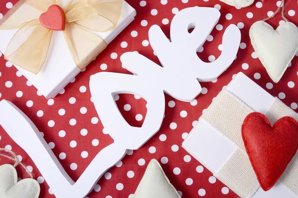 Valentim vermelho bolinhas por cima — Fotografia de Stock