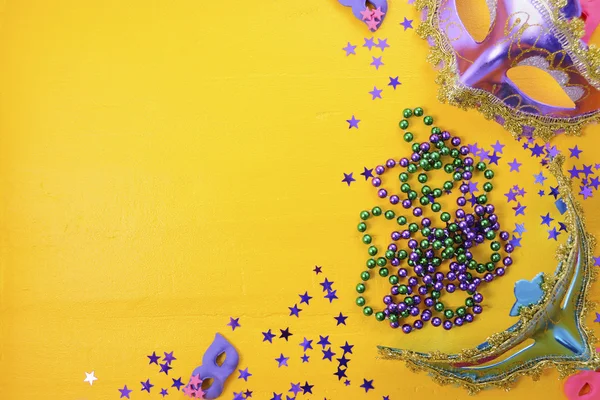 Mardi Gras masks with party decorations. — Stock Photo, Image