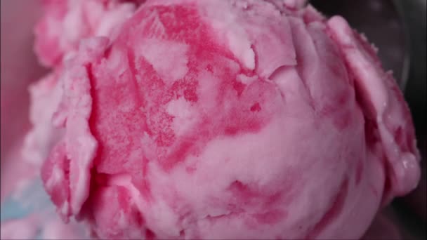 Time Lapse Helado Fresa Cucharada — Vídeos de Stock