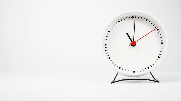 Alarma Reloj Blanco Aislado Sobre Fondo Blanco — Foto de Stock