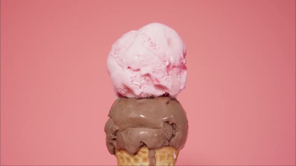 Time Lapse Melting Two Flavors Ice Cream Cone Melting Slowly — Stock Video